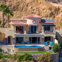 Unique Renovated Montecristo 3 BR Villa at Quivira