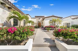 Ritzy 5 BR Villa at Quivira - Image 2