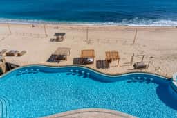 3 BR Beachfront Oasis - Image 2