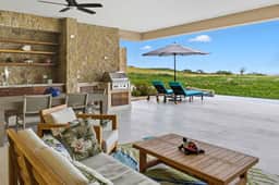 Gorgeous 3BR Oceanview Condo with Stunning Views - Image 4