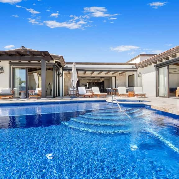 Ritzy 5 BR Villa at Quivira - Image 1