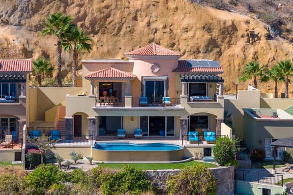 Unique Renovated Montecristo 3 BR Villa at Quivira - Image 1
